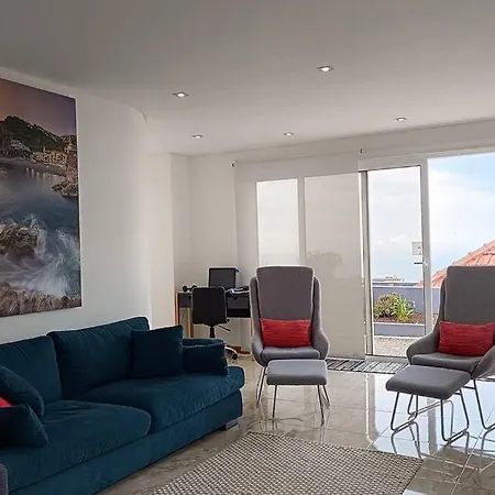 Seaviews *